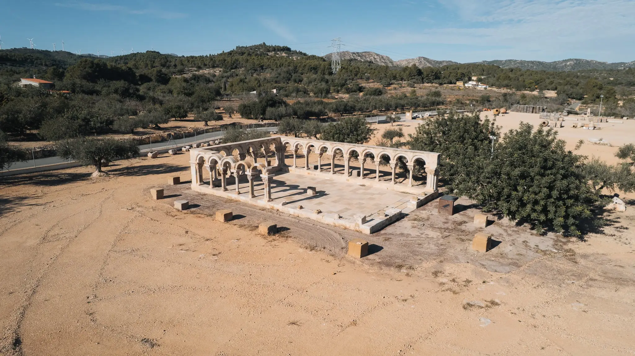 Vista aèria del claustre acabat
